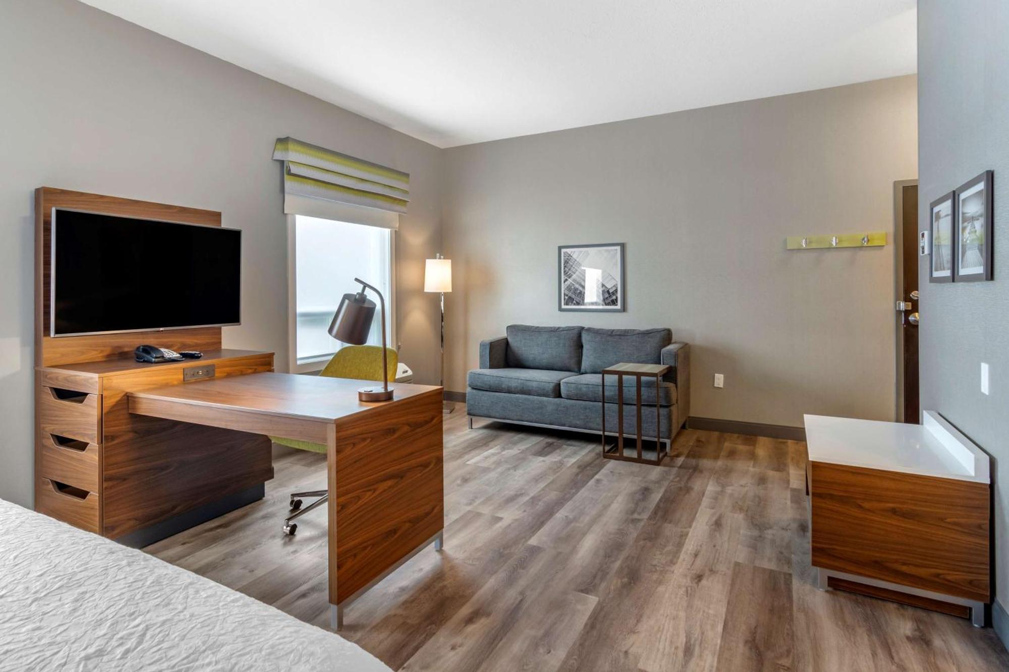 Hampton Inn & Suites Edmonton/West Bagian luar foto