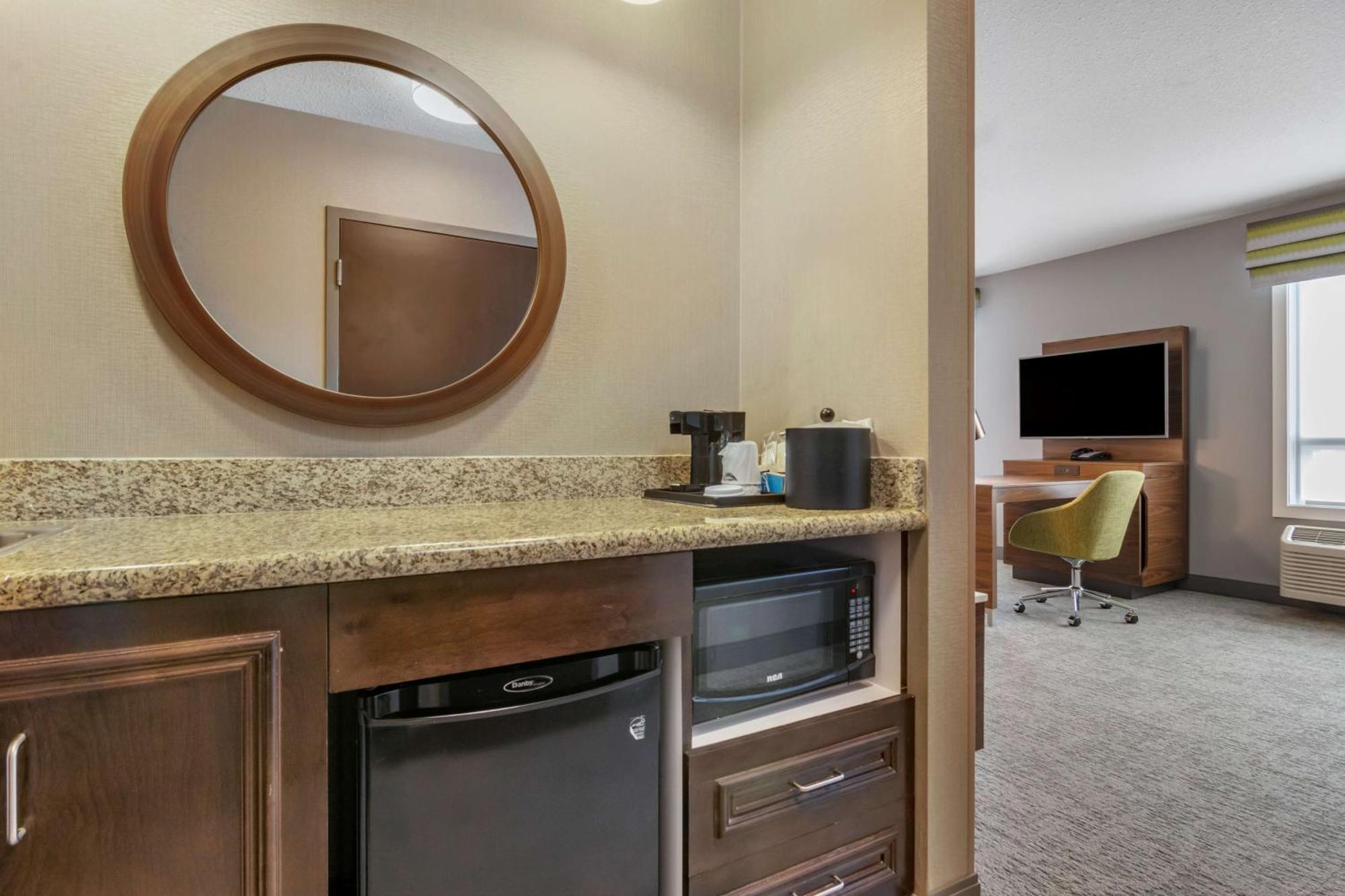 Hampton Inn & Suites Edmonton/West Bagian luar foto
