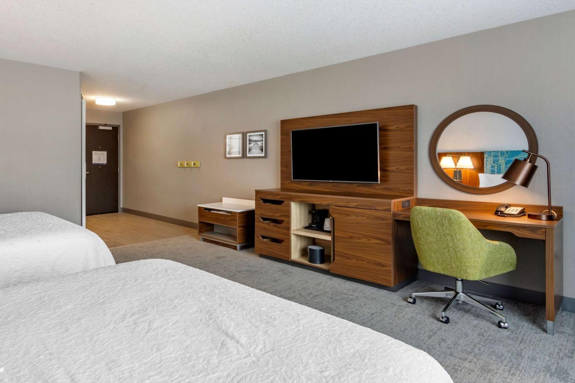 Hampton Inn & Suites Edmonton/West Bagian luar foto