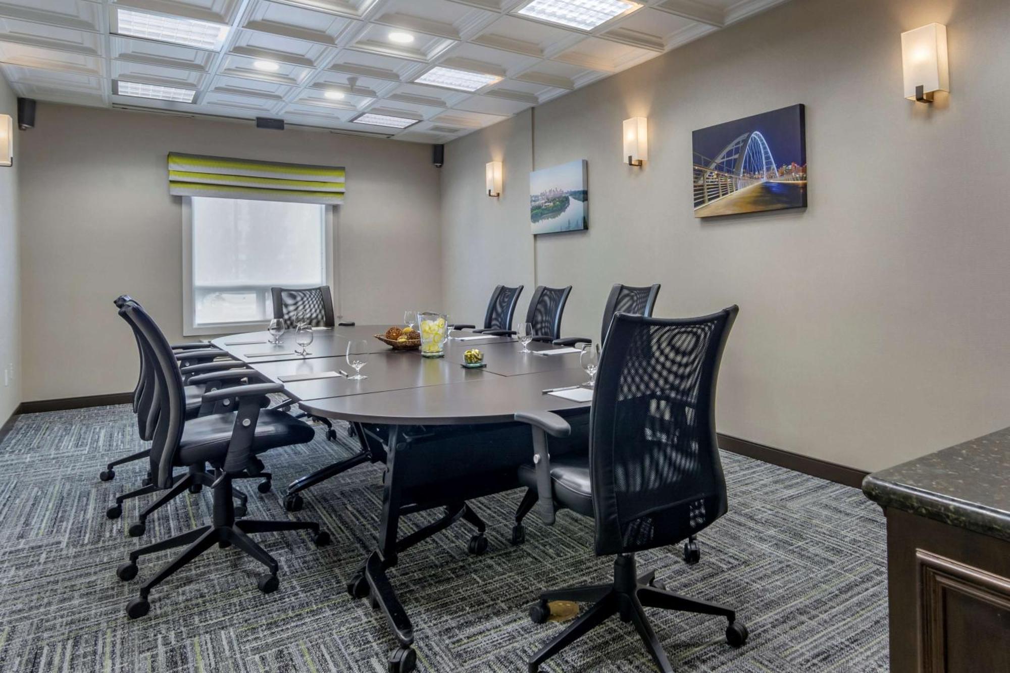 Hampton Inn & Suites Edmonton/West Bagian luar foto